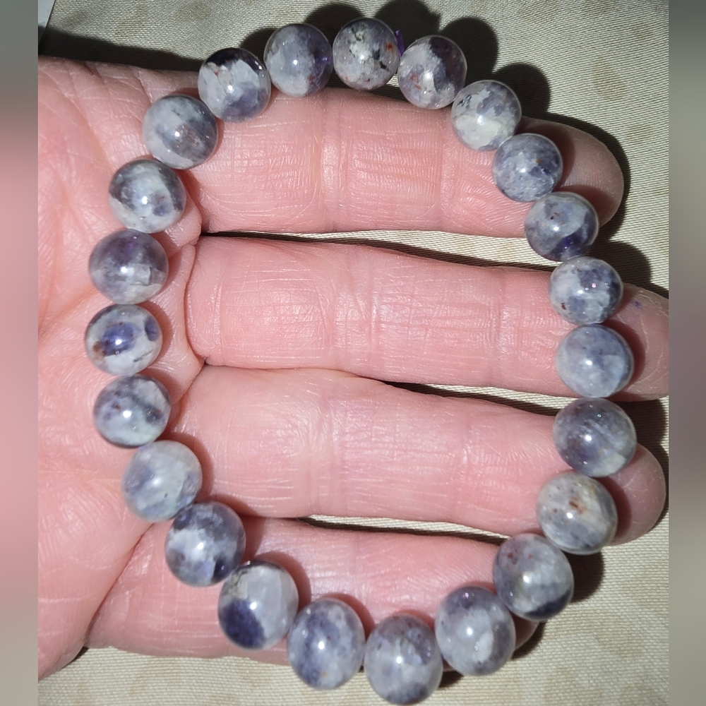 8.2mm Iolite Bracelet